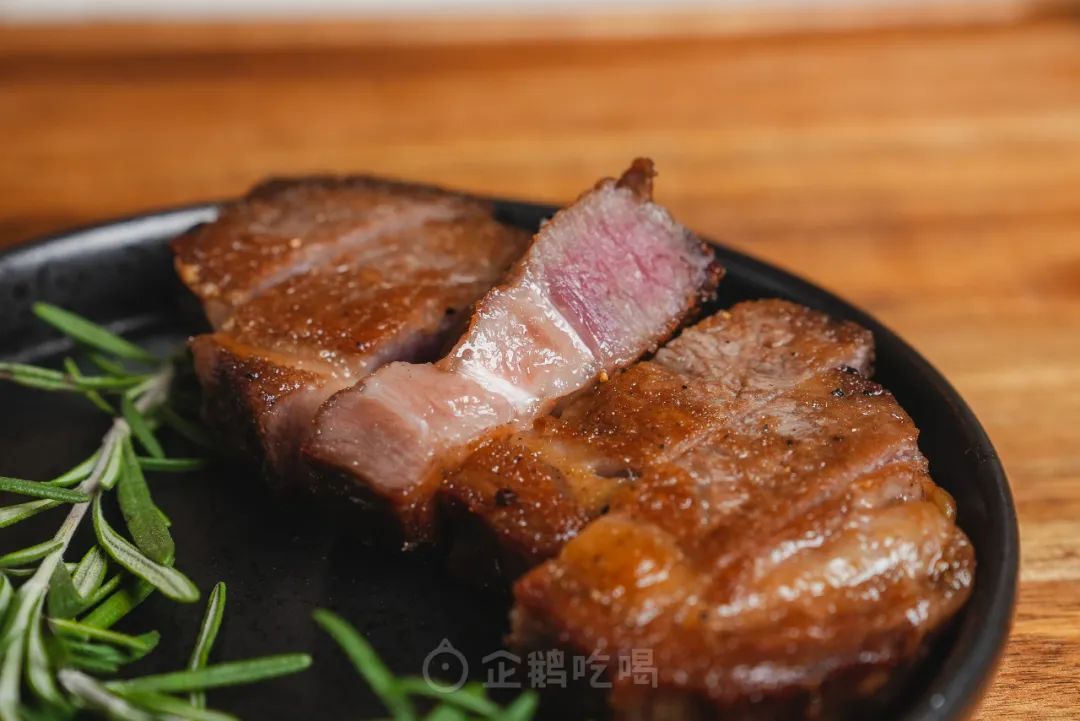 中国牛排店为何罕见干式熟成牛排？